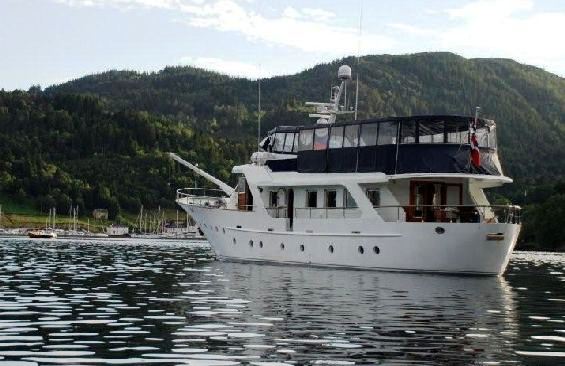 Classic Yacht LAIKA -  Main.jpg