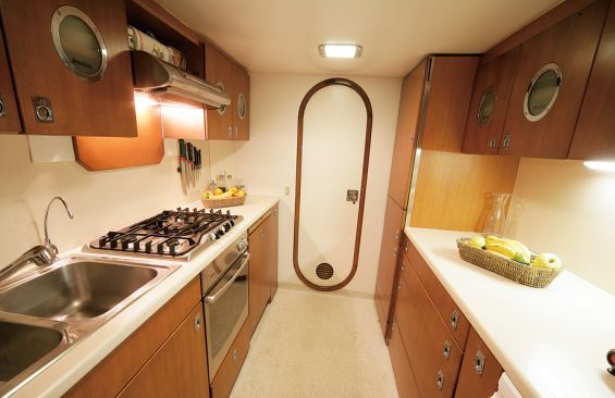 Classic Yacht SURUBIM -  Galley.jpg