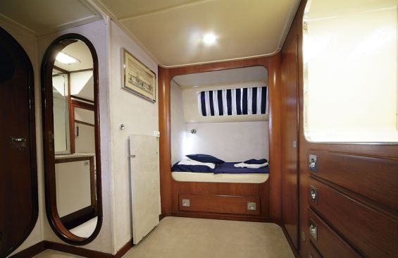 Classic Yacht SURUBIM -  VIP Cabin.jpg