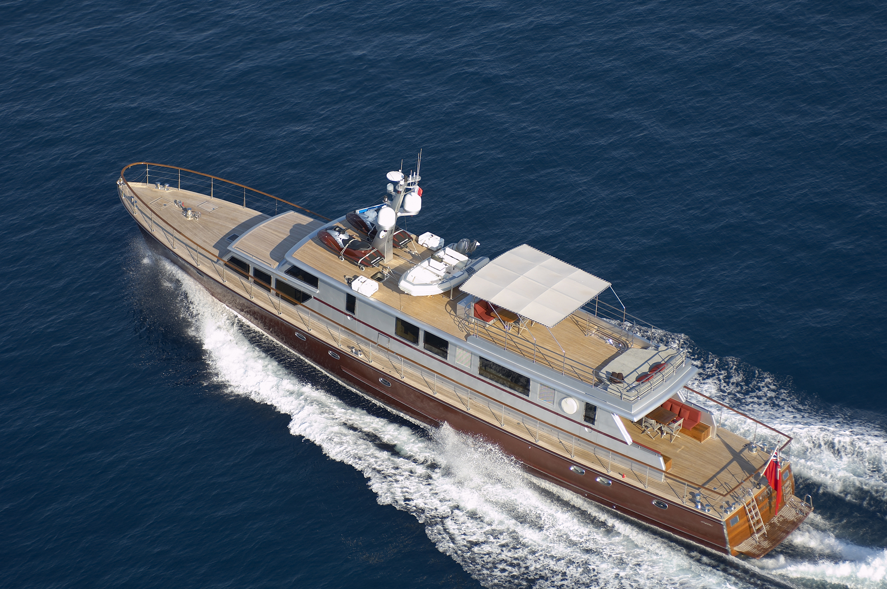 Classic Yacht TEMPEST WS - Cruising.jpg