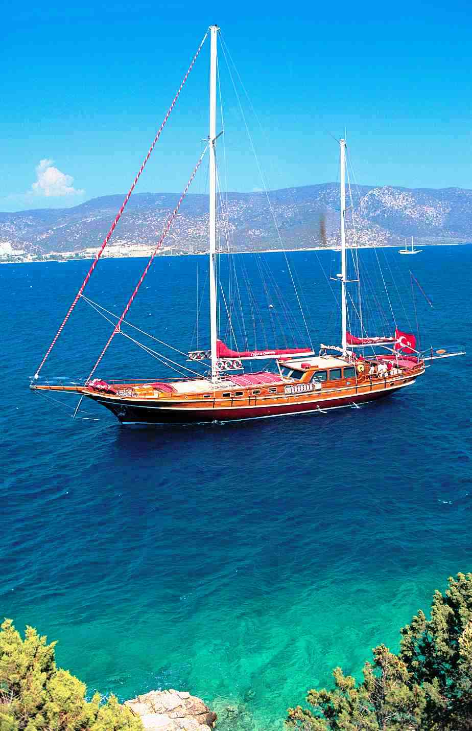 Cobra Queen -  At Anchor.jpg