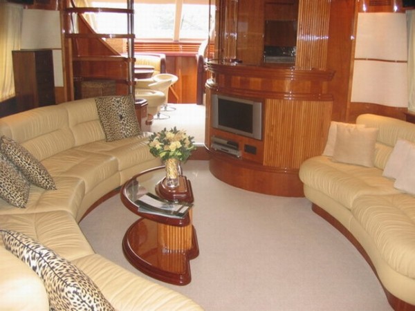 Copia 3 Saloon.jpg