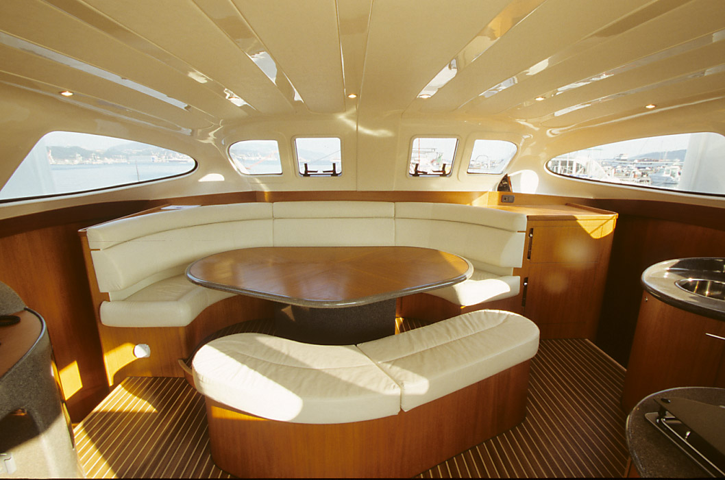 DIABOLIKA - Salon Dining.jpg
