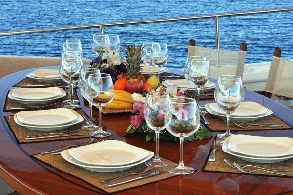 DOLCE MARE Alfresco Dining.jpg