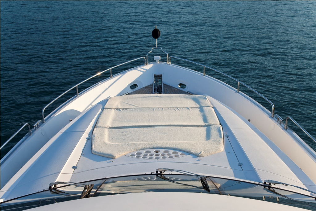 DONIZETTI  Foredeck.jpg