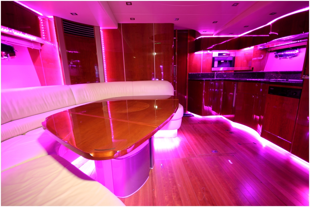 DUJE - Lower salon mood lighting 2.JPG