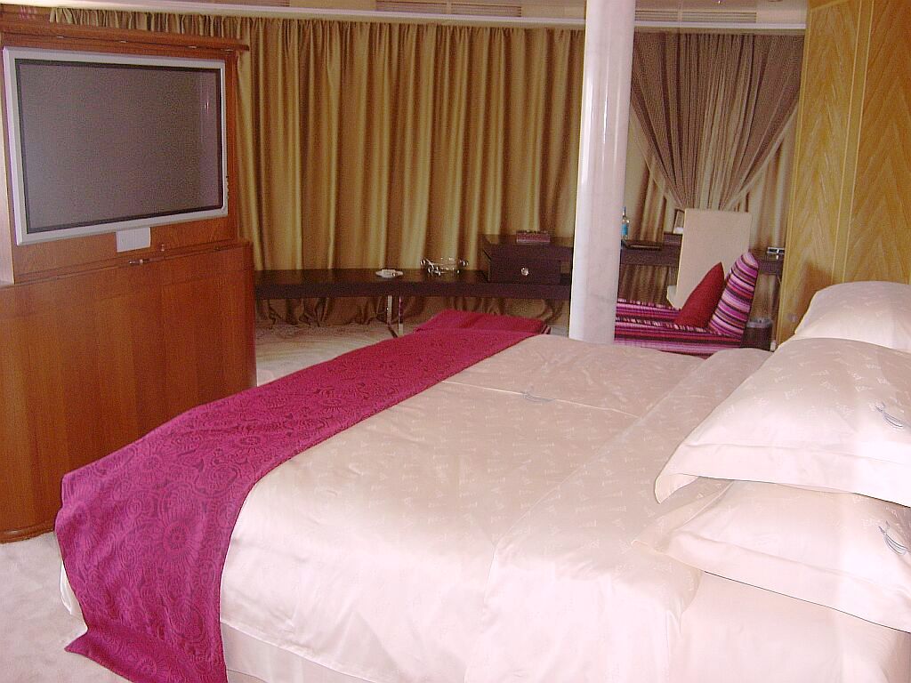Delma Suite.jpg