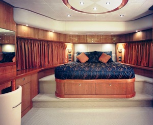 Dreamster Sunseeker - VIP Cabin.jpg