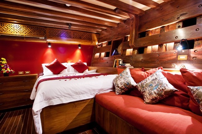 EL ALEPH -  Guest Cabin 1.jpg
