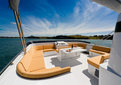 ESCAPADE Flybridge.jpg