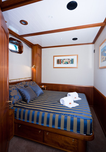 ESCAPADE Guest Cabin.jpg