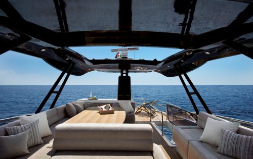 ESMERALDA OF LONDON -  Flybridge.jpg