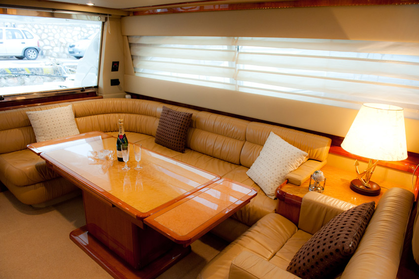ESPERANCE III -  Salon Dining 2.jpg