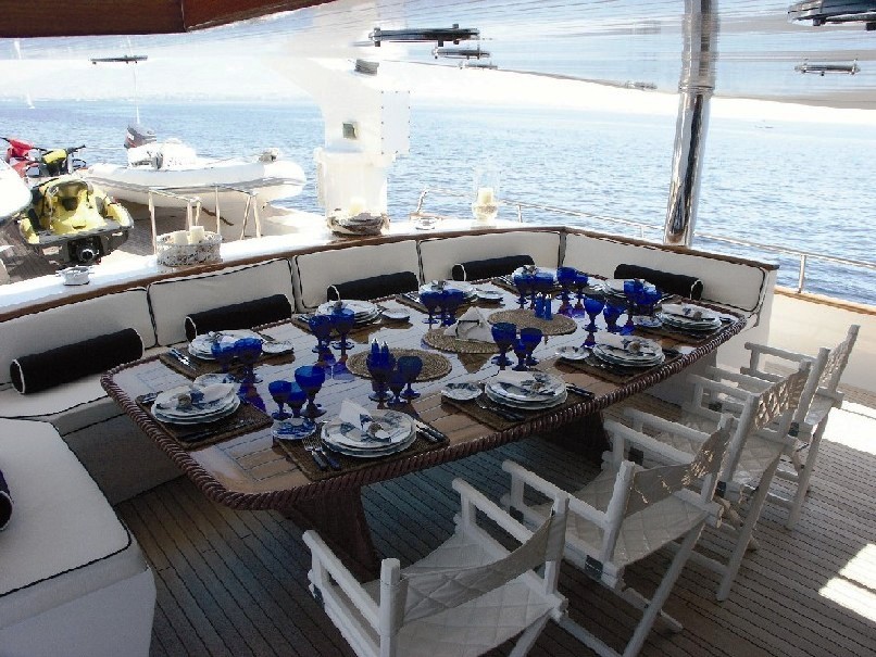 El Chris Upper Deck.jpg