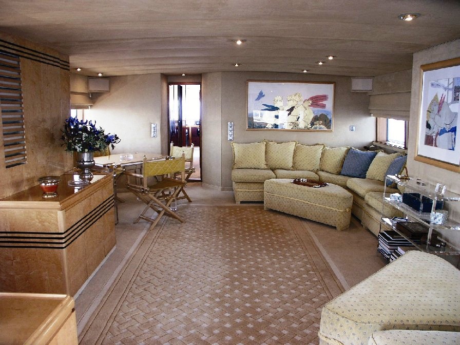 El Chris Upper Saloon.jpg