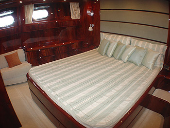 Enless - VIP Cabin.jpg
