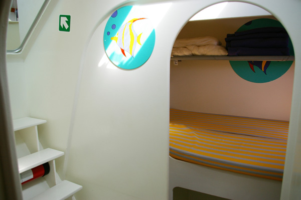 Etoile Magique Cabin.jpg