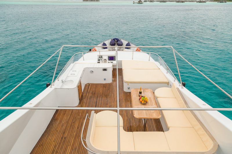 FANTOM - Sundeck.jpg