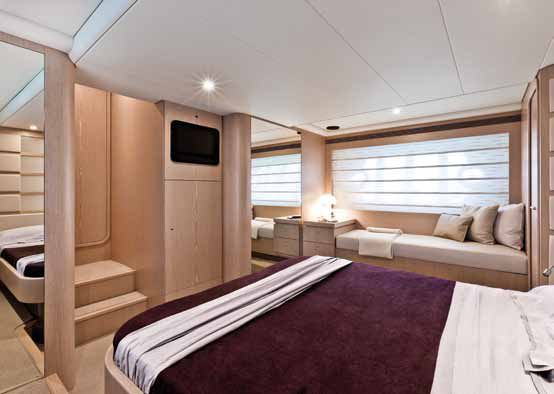 FERETTI 62 -  Master Cabin 2.jpg