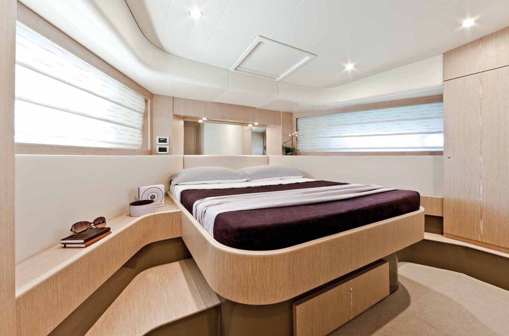 FERETTI 62 -  VIP Cabin.jpg