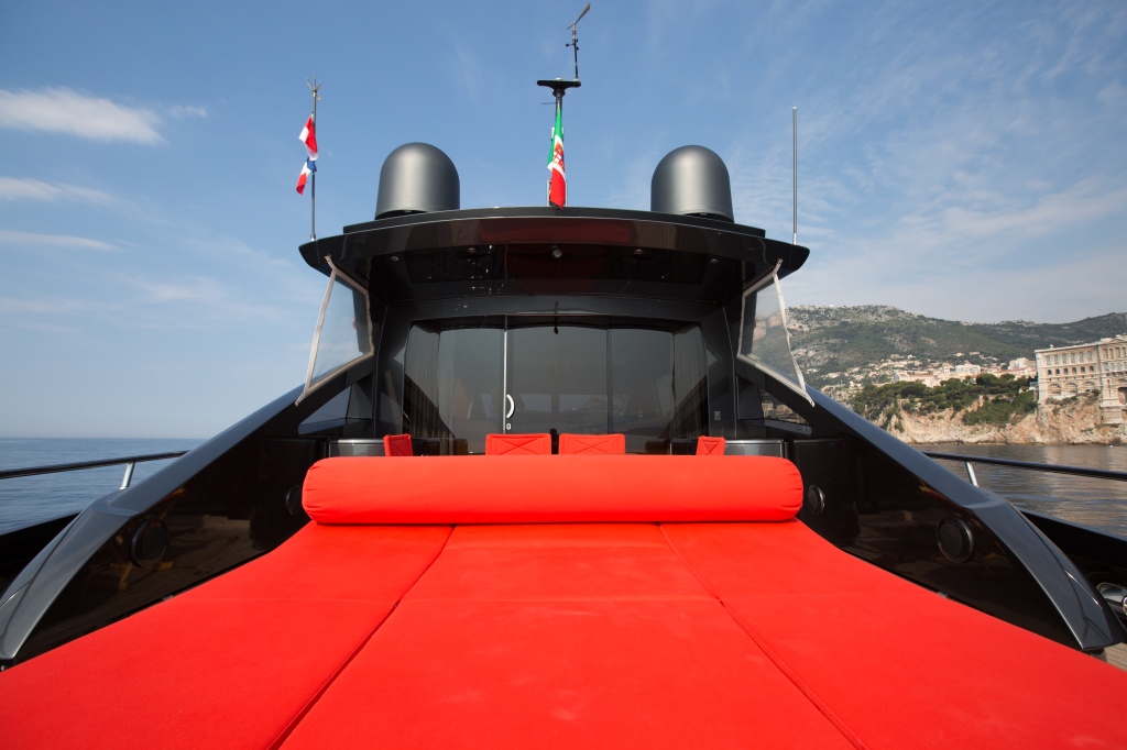FORZA 8 Motor Aft deck.jpg