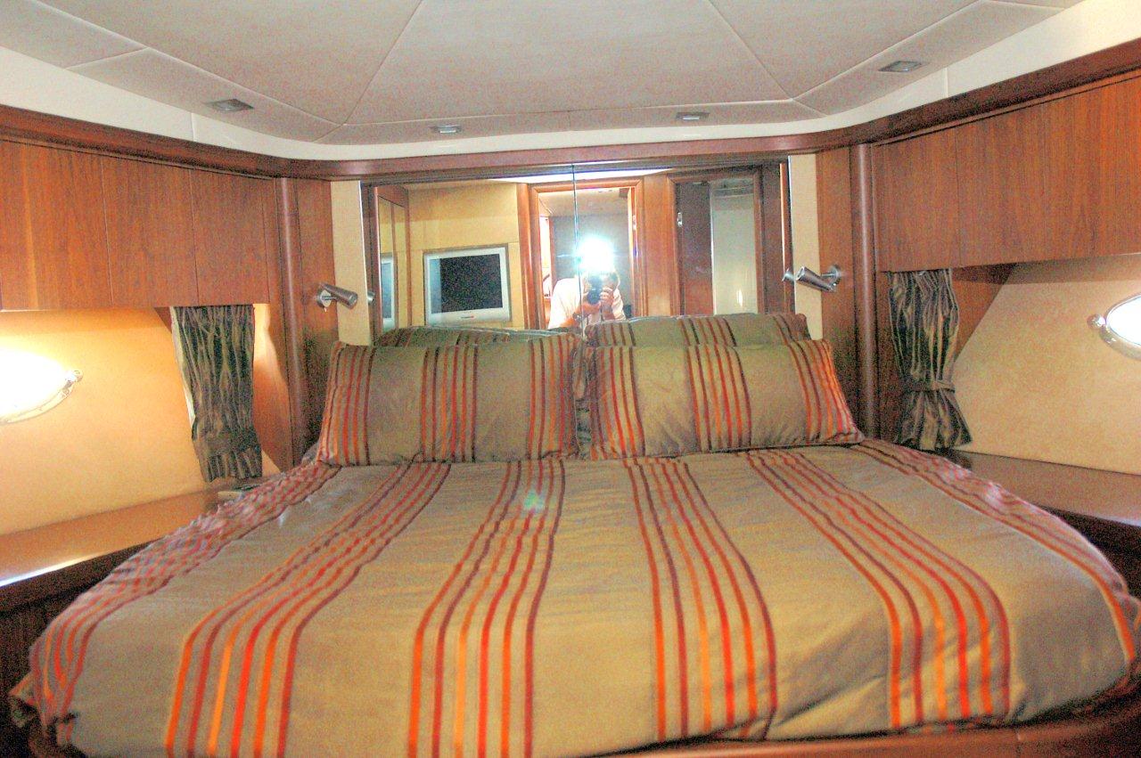 FUN TIME -  VIP Cabin.jpg