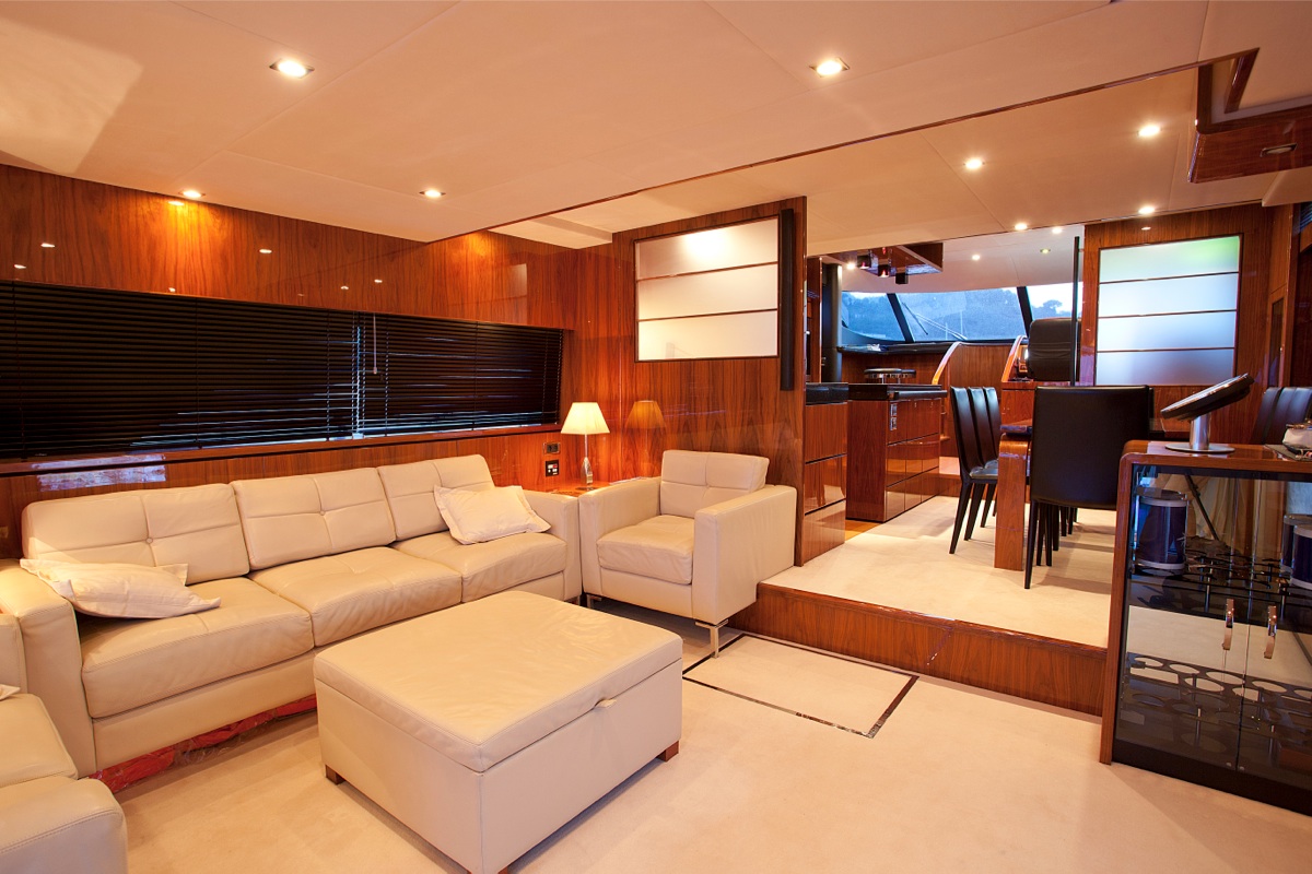 Failrline Squadron 78 XKE -  Main Salon 3.jpg