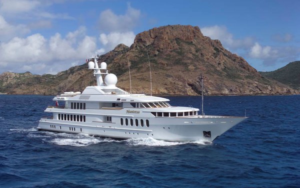 Feadship Motor Yacht HUNTRESS - Profile.jpg