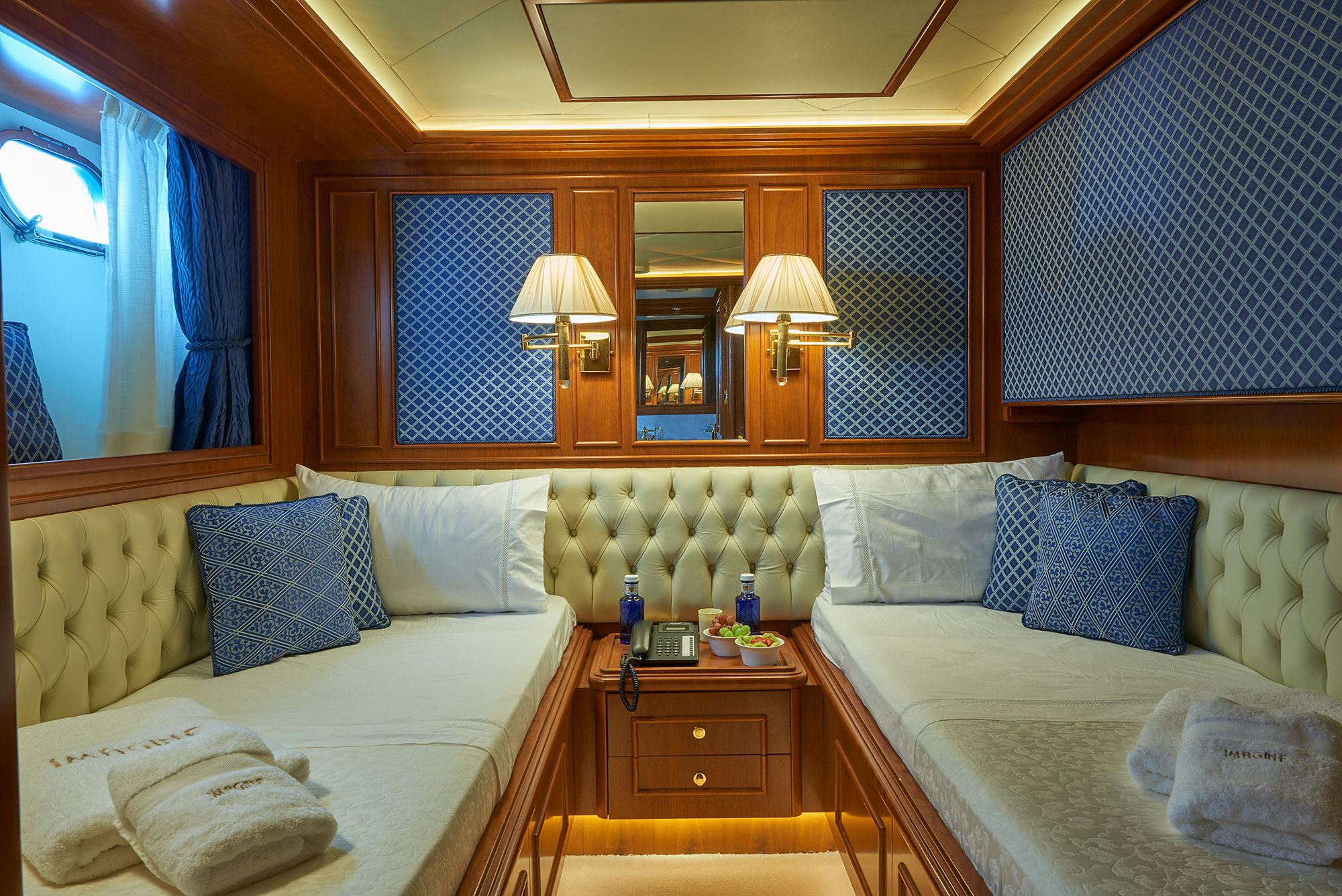 Ferretti Motor Yacht IMAGINE - Twin cabin.jpg