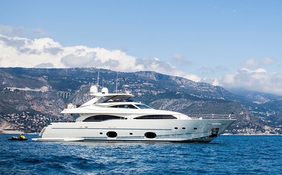 Ferretti Yacht PERPETUAL - Main.jpg