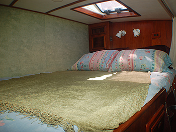 Freedom - Queen Bed.jpg