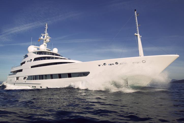 Freire megayacht Pegaso at sea.jpg