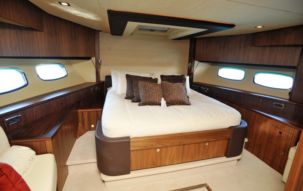 GATSBY -  VIP Cabin.jpg