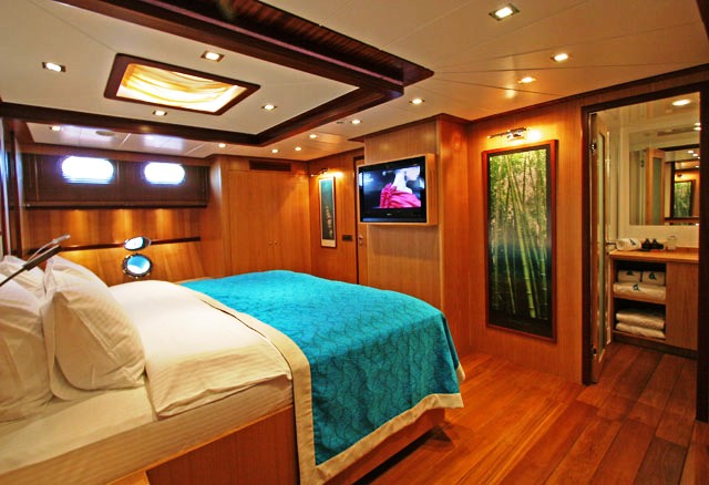 GETAWAY -  Master Cabin.jpg