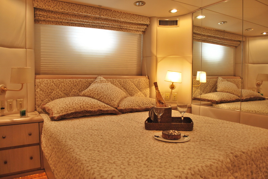GILAINE O - Guest double cabin.jpg