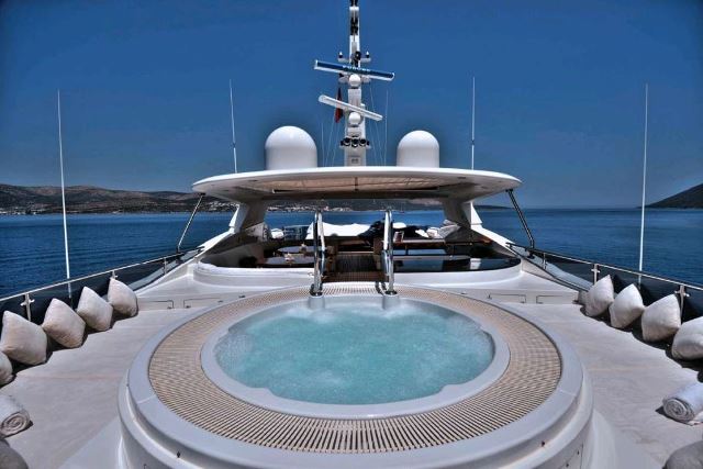 GLORIA TERESA -  Sun Deck Spa Pool.jpg