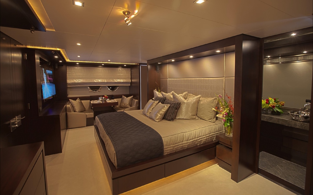 GRANDE - Master stateroom.jpg