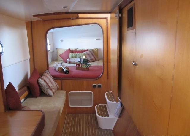 GREEN FLASH - Master cabin.jpg