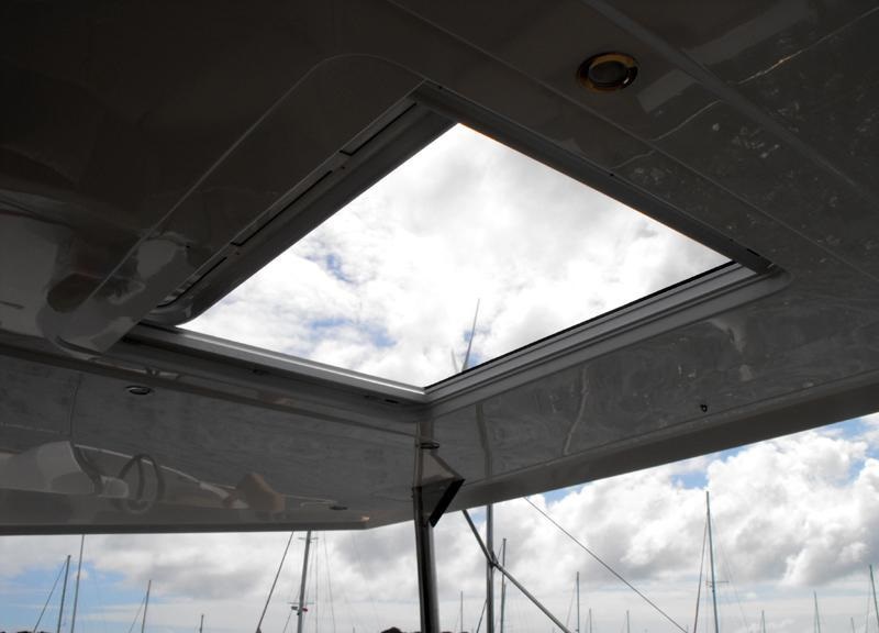 GREENBOAT I - Moonroof.jpg