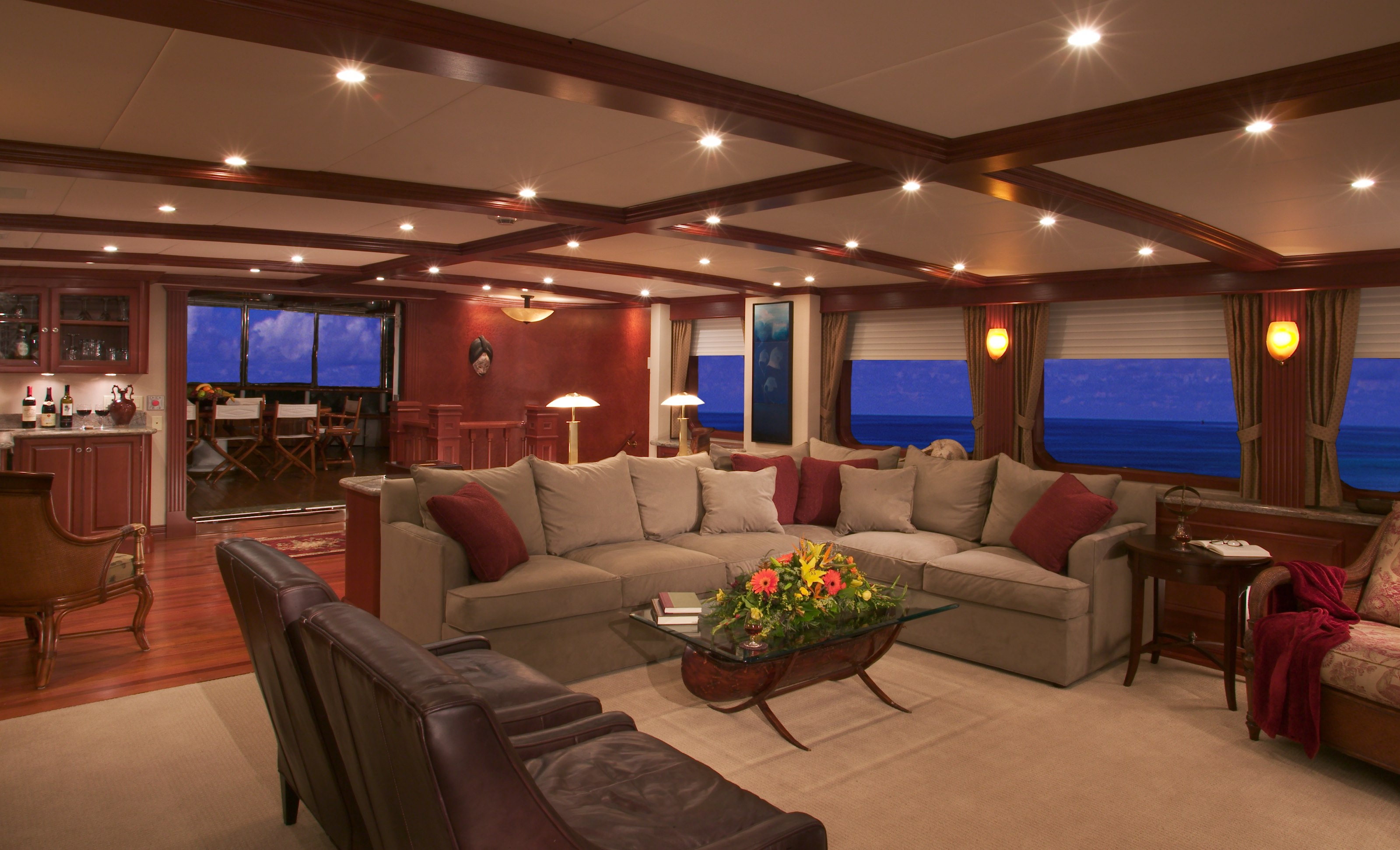 Golf Charter Yacht Stargazer -  Skylounge 2.jpg