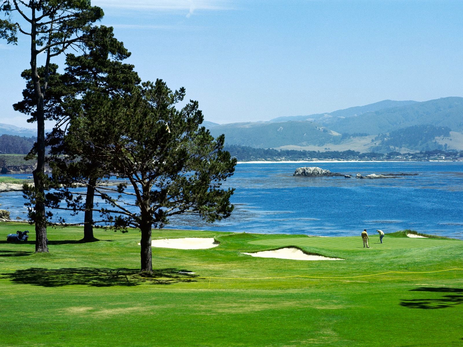 Golf Charter Yacht Stargazer - Pebble Beach Golf Course.jpg