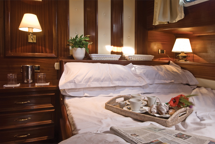 Guet SANTA LUCIA -  Guest Cabin.jpg