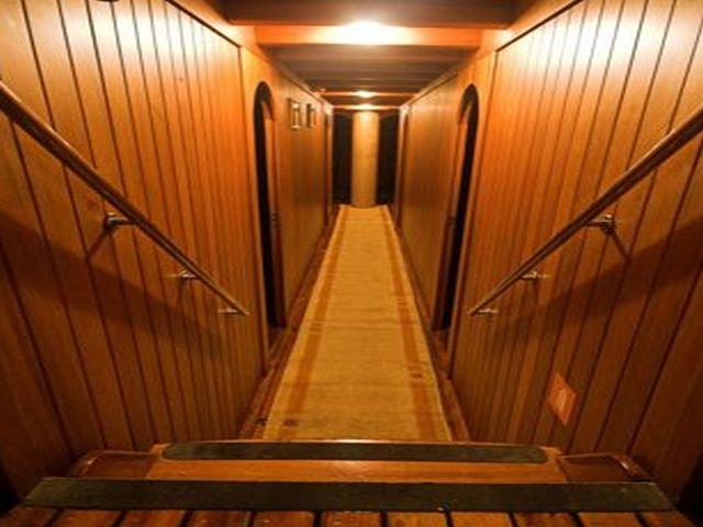 Gulet BONAVENTURA - Guest foyer.jpg