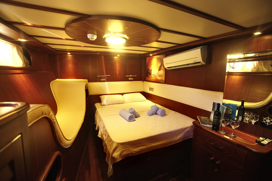 Gulet Esma Sultan II -  Guest Cabin 4.JPG