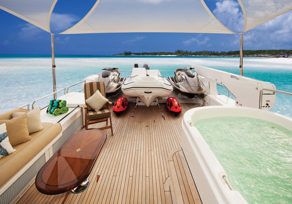 HIGH COTTON - Sundeck 2.jpg