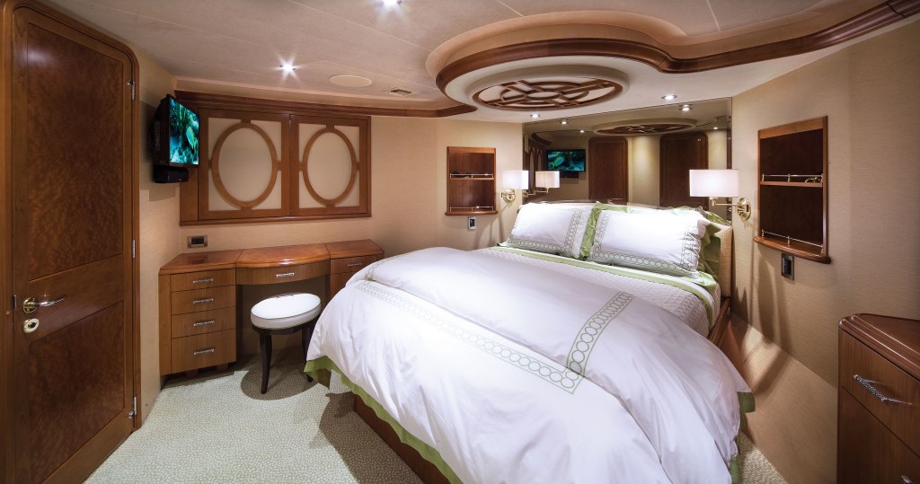 HIGH COTTON - VIP Cabin.jpg