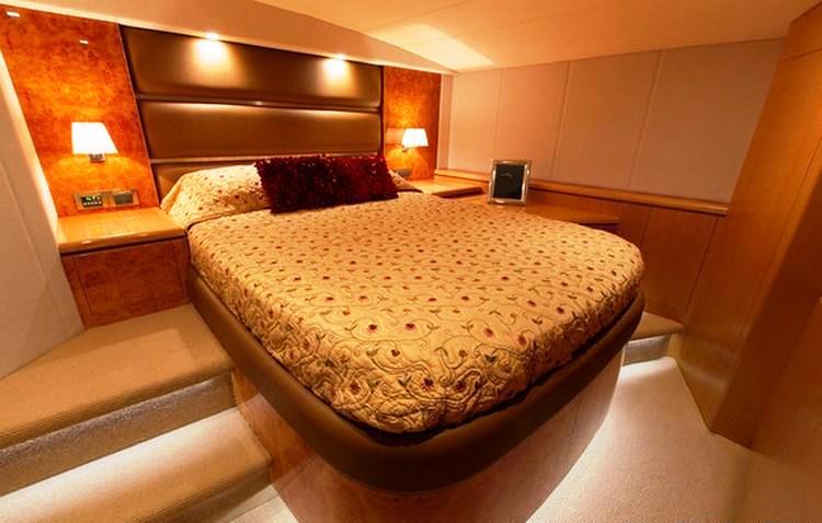 Horizon PC 60 SEA BOSS -  VIP Cabin.jpg
