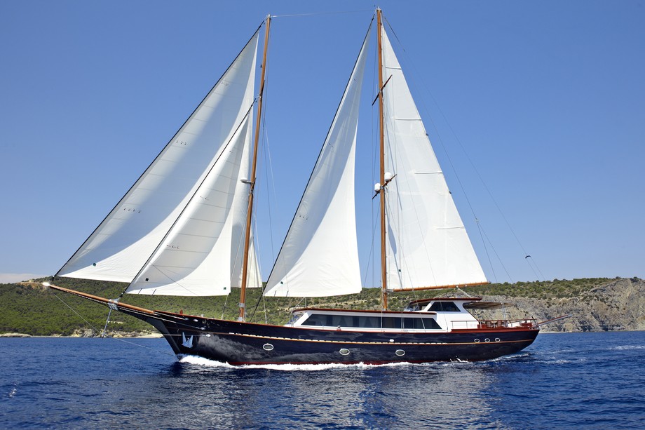 IRAKLIS L.jpg