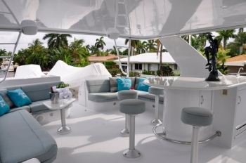 ISLAND GIRL -  Flybridge.jpg