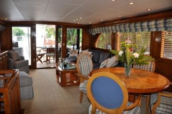 ISLAND GIRL -  Salon View Aft.jpg